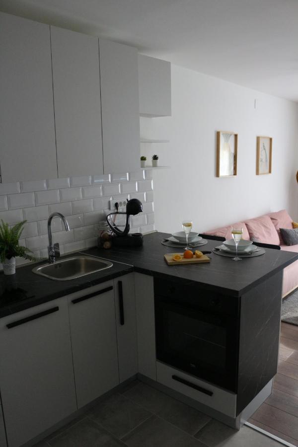Luca, Digital Nomad Getaway Studio Apartment Zágráb Kültér fotó
