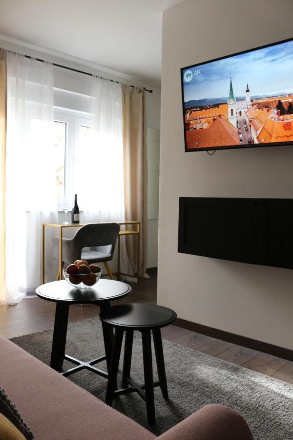Luca, Digital Nomad Getaway Studio Apartment Zágráb Kültér fotó