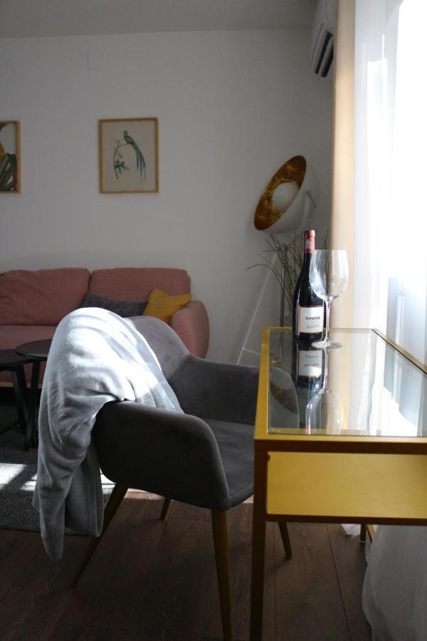 Luca, Digital Nomad Getaway Studio Apartment Zágráb Kültér fotó