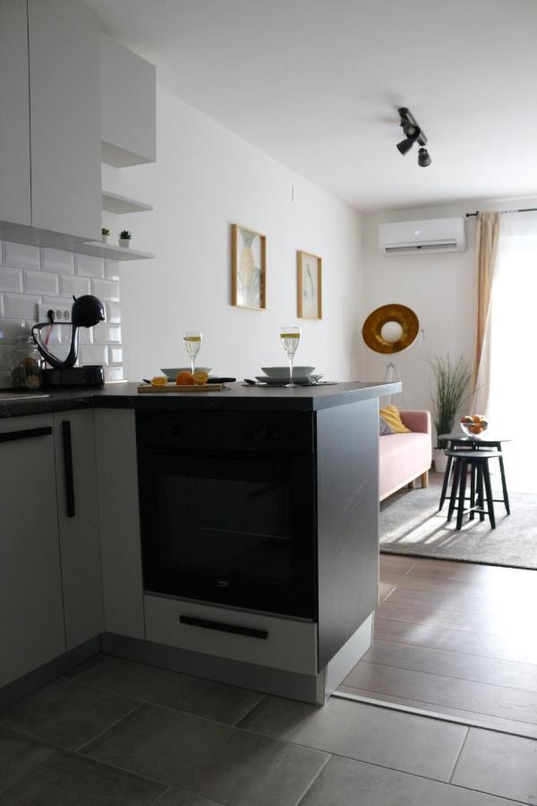 Luca, Digital Nomad Getaway Studio Apartment Zágráb Kültér fotó